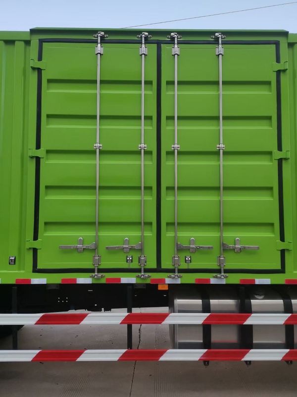 Yeşil 6x4 Van Kargo Kamyonu SHACMAN H3000 Büyük Kargo Kamyonu 340HP Teslimat için