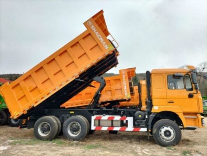 SHACMAN F3000 Tipper Truck 6x4 430 EuroII Sarı Ön/Arka Çok Katmanlı Taşlı Yaylı 4 Ana Taşlı 4 U şeklindeki Çubuklar
