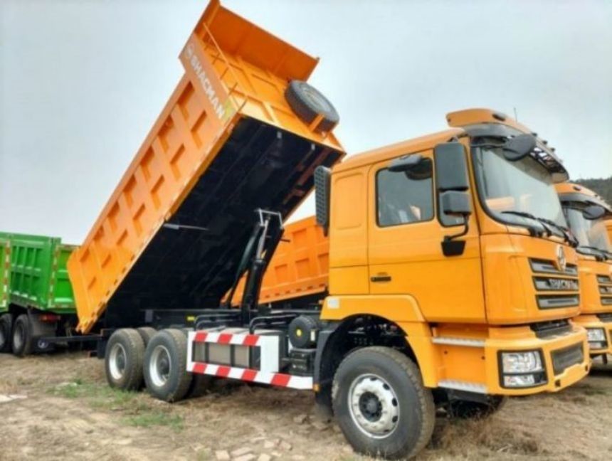 SHACMAN F3000 Tipper Truck 6x4 430 EuroII Sarı Ön/Arka Çok Katmanlı Taşlı Yaylı 4 Ana Taşlı 4 U şeklindeki Çubuklar