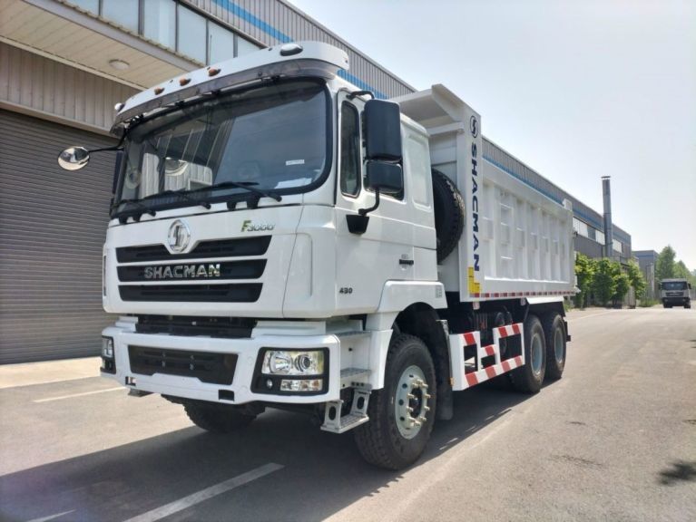 SHACMAN F3000 Dump Truck 6x4 400 EuroII White Tipper 300L alüminyum alaşımlı yakıt deposu