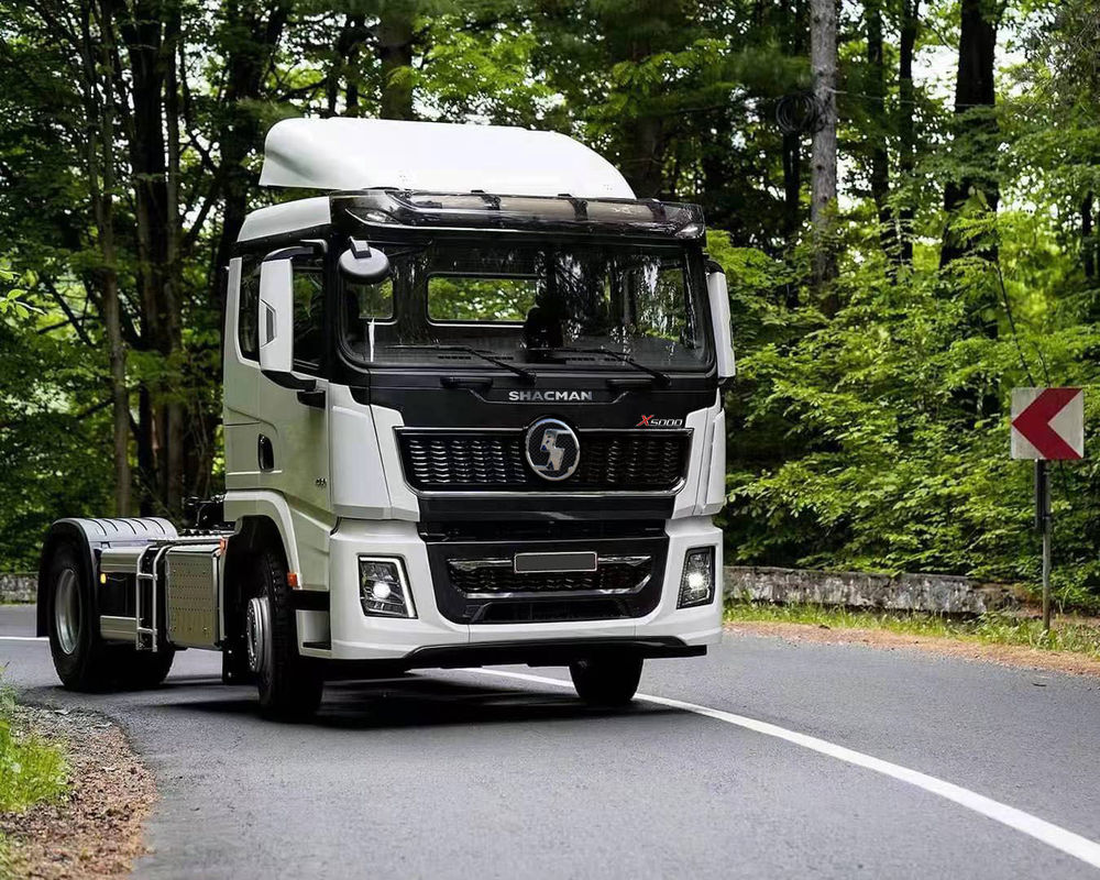 Yakıt - SHACMAN X5000 Çekici Kamyon 4x2 430HP EuroV, 400L Yakıt Tankı ve Çok Katmanlı Yaprak Yay Süspansiyon