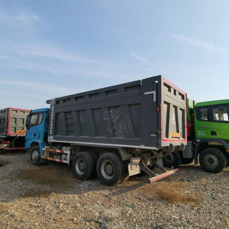 En iyi performans için hava sürüş süspansiyonu ile yapılandırılmış 400 hp ağır atık kamyonu