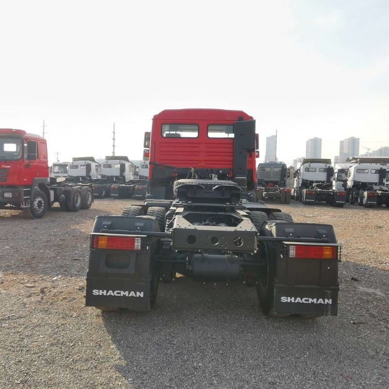 Kırmızı SHACMAN F3000 375HP Euro V 6 tekerlekli traktör başlığı 4x2 WEICHAI Motoru