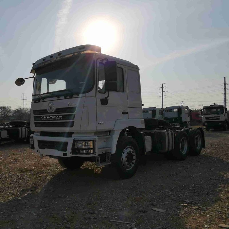 Kırmızı SHACMAN F3000 375HP Euro V 6 tekerlekli traktör başlığı 4x2 WEICHAI Motoru