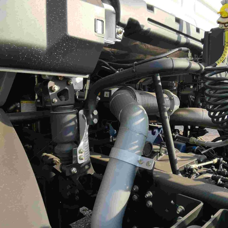 Kırmızı SHACMAN F3000 375HP Euro V 6 tekerlekli traktör başlığı 4x2 WEICHAI Motoru