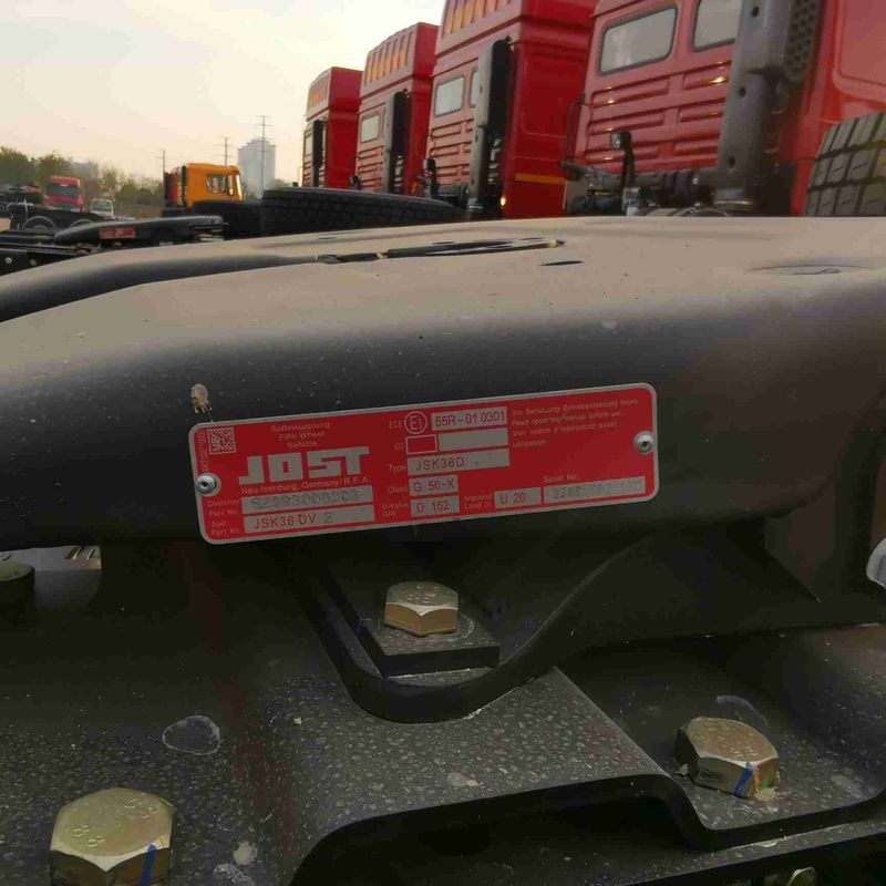 Kırmızı SHACMAN F3000 375HP Euro V 6 tekerlekli traktör başlığı 4x2 WEICHAI Motoru