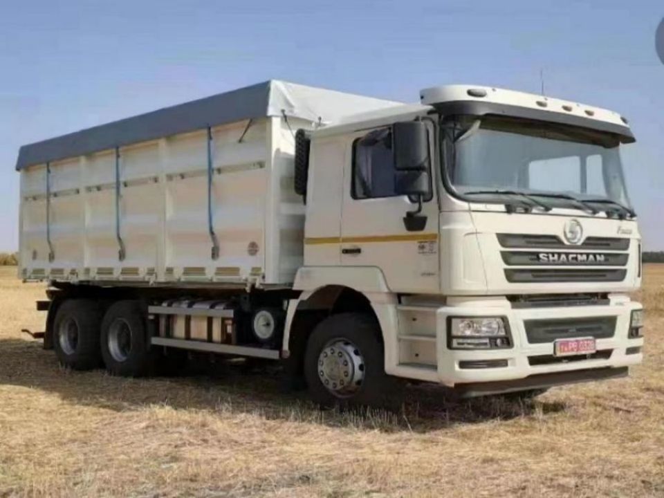 SHACMAN F3000 380HP 6x4 Traktör EuroII 10 Tekerlekli Çöp Kamyonu WEICHAI Motoru