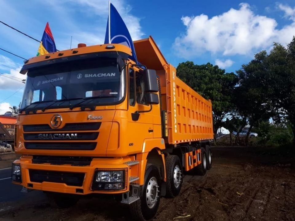 SHACMAN F3000 8x4 380hp EuroV Çöp Kamyonu Weihai Motoru ile Çift Aşamalı Axle
