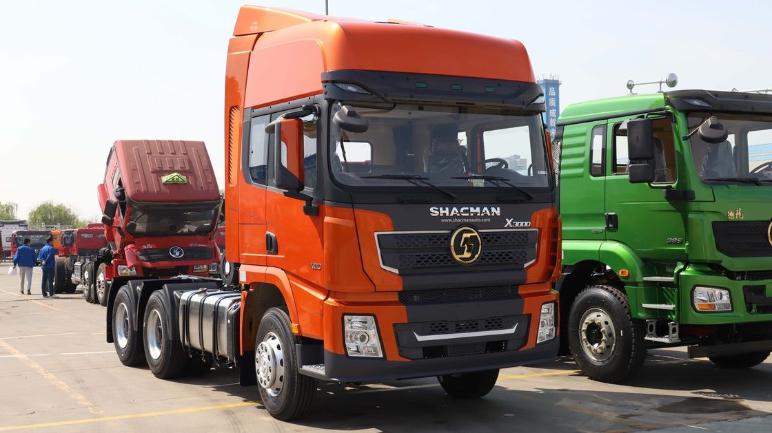SHACMAN X3000 Trakör Kamyon 380HP 420HP WEICHAI Motor 6X4 Traktör Kamyon Başı Satılık