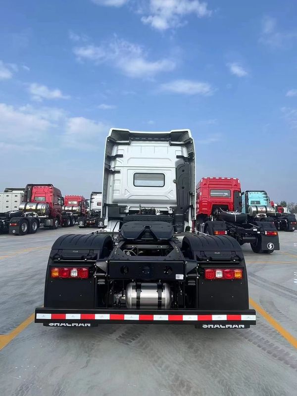 SHACMAN X3000 4x2 Traktör Kamyon 430hp 6 lastikli çevre dostu Euro II