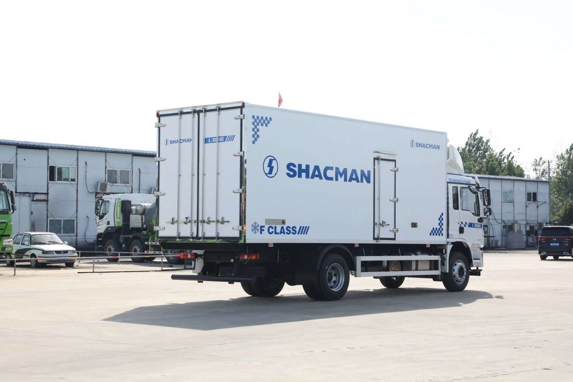 SHACMAN L3000 Van Kargo Kamyon 4x2 340hp Kamyon 290hp Euro II Beyaz 6 tekerlekli Kargo Kamyon