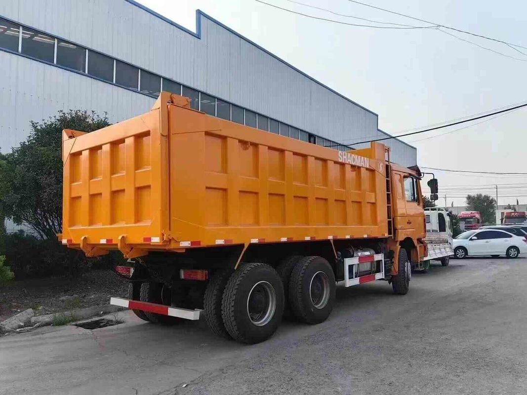 Neon Kırmızı Ağır Çöp Kamyonu 20 M3 kapasiteli MAN Aks Çarpışma azaltma sistemi